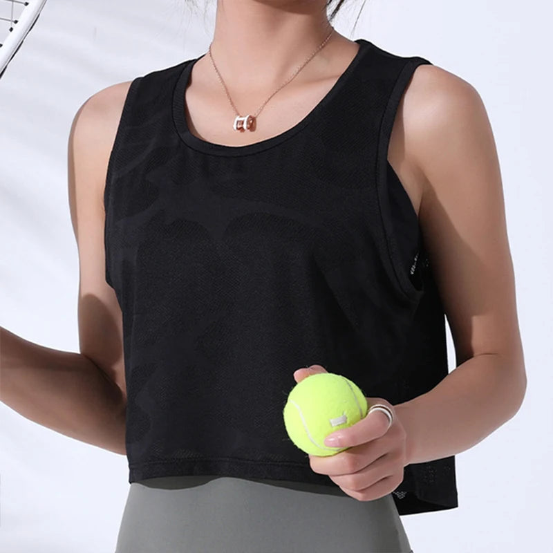 Women’s Camouflage Fitness Crop Top – Breathable Mesh Workout Tank