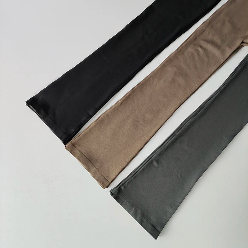 High-Waisted Flared Yoga Pants – Seamless Compression Leggings
